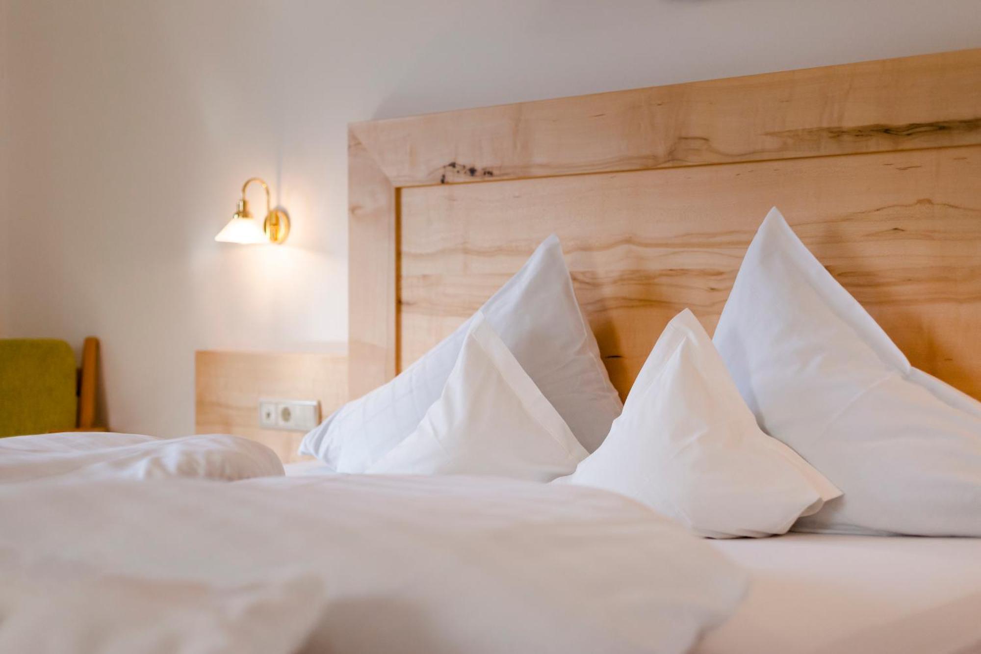 Hotel Kronhof Moos Rum bild
