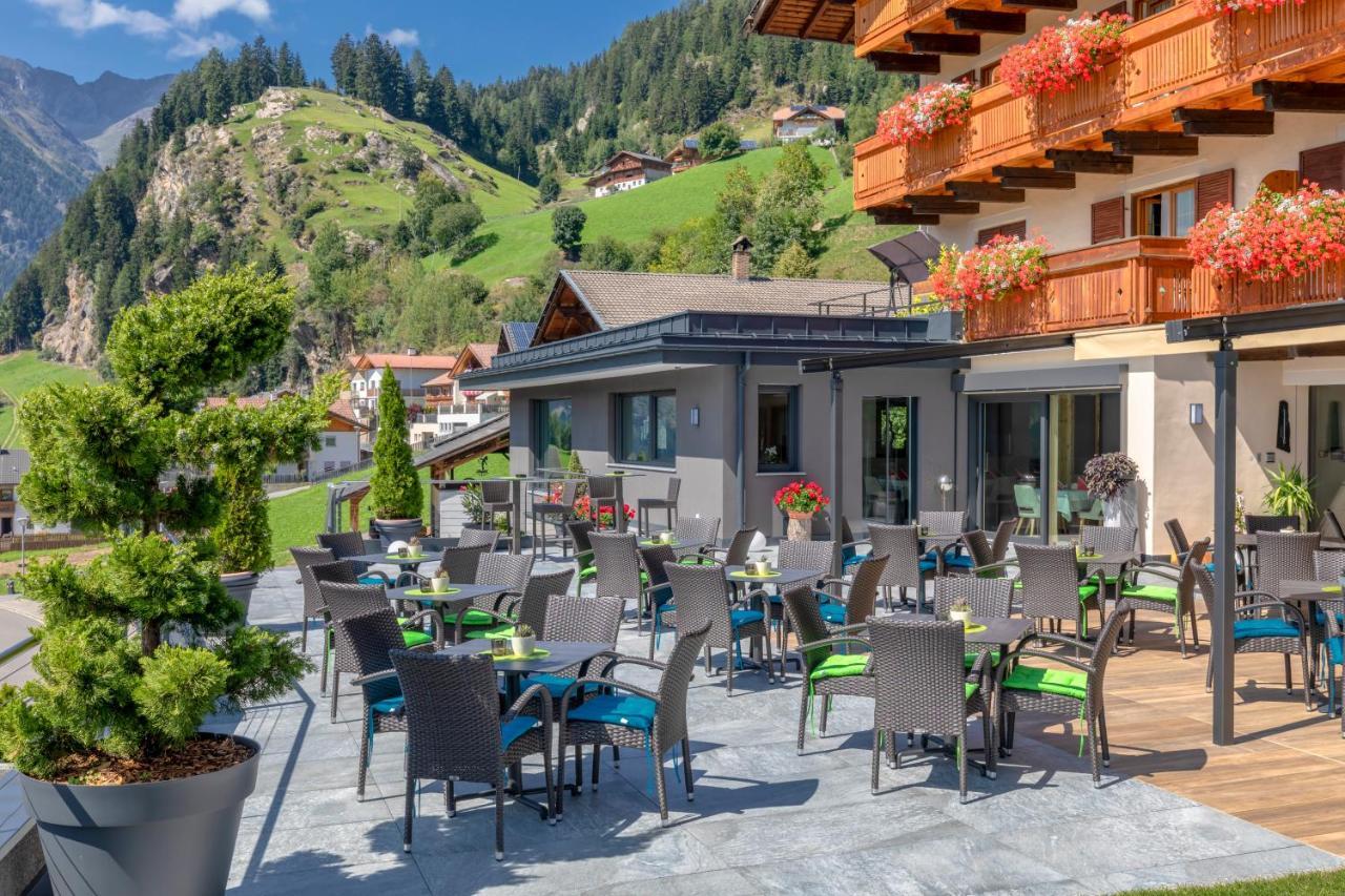 Hotel Kronhof Moos Exteriör bild