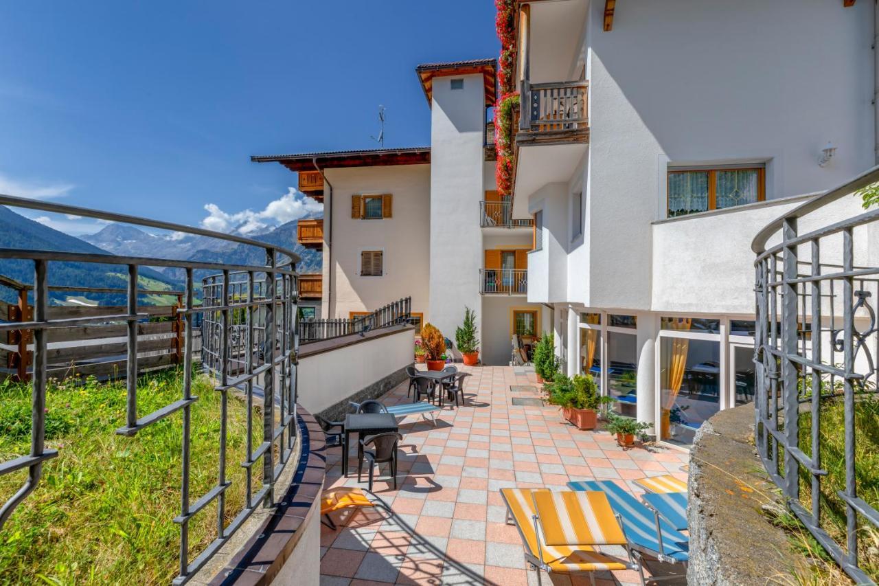 Hotel Kronhof Moos Exteriör bild