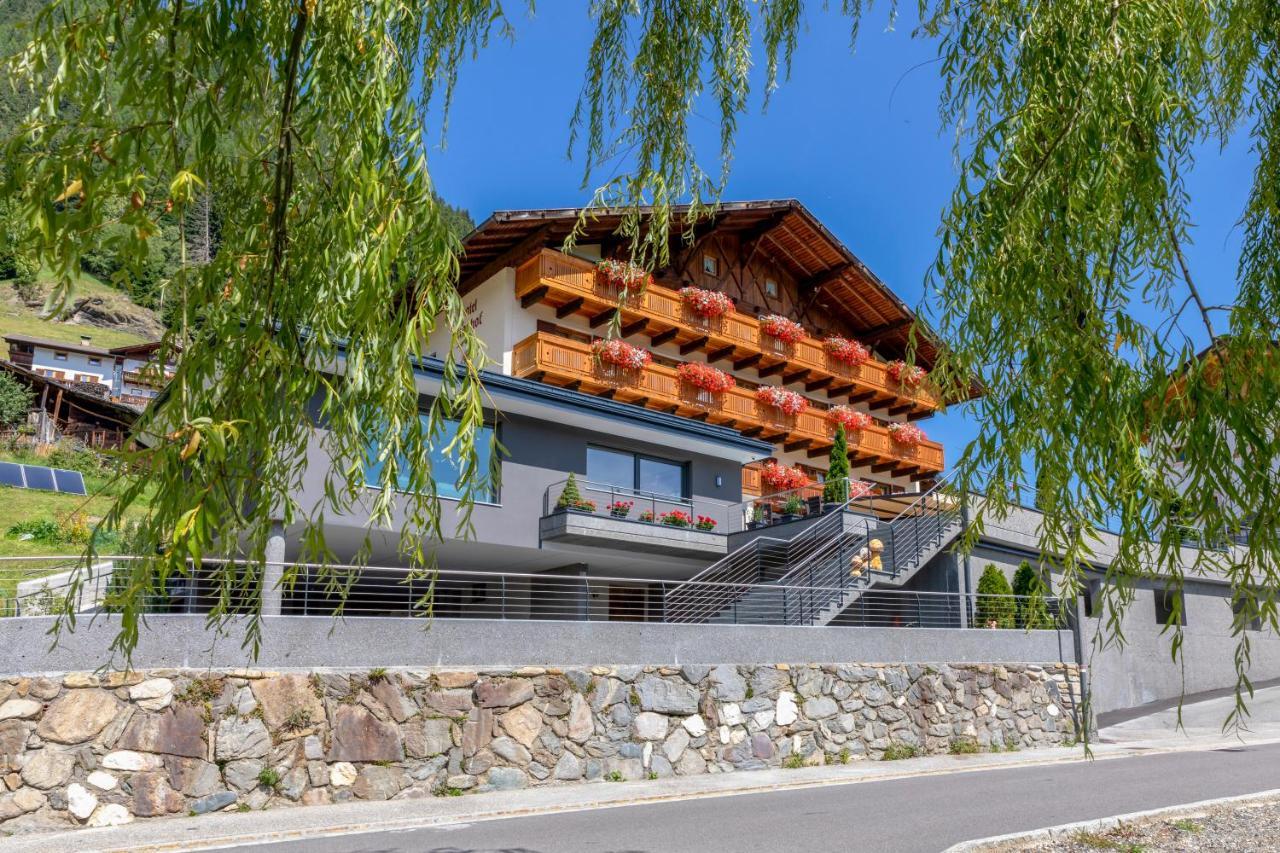 Hotel Kronhof Moos Exteriör bild