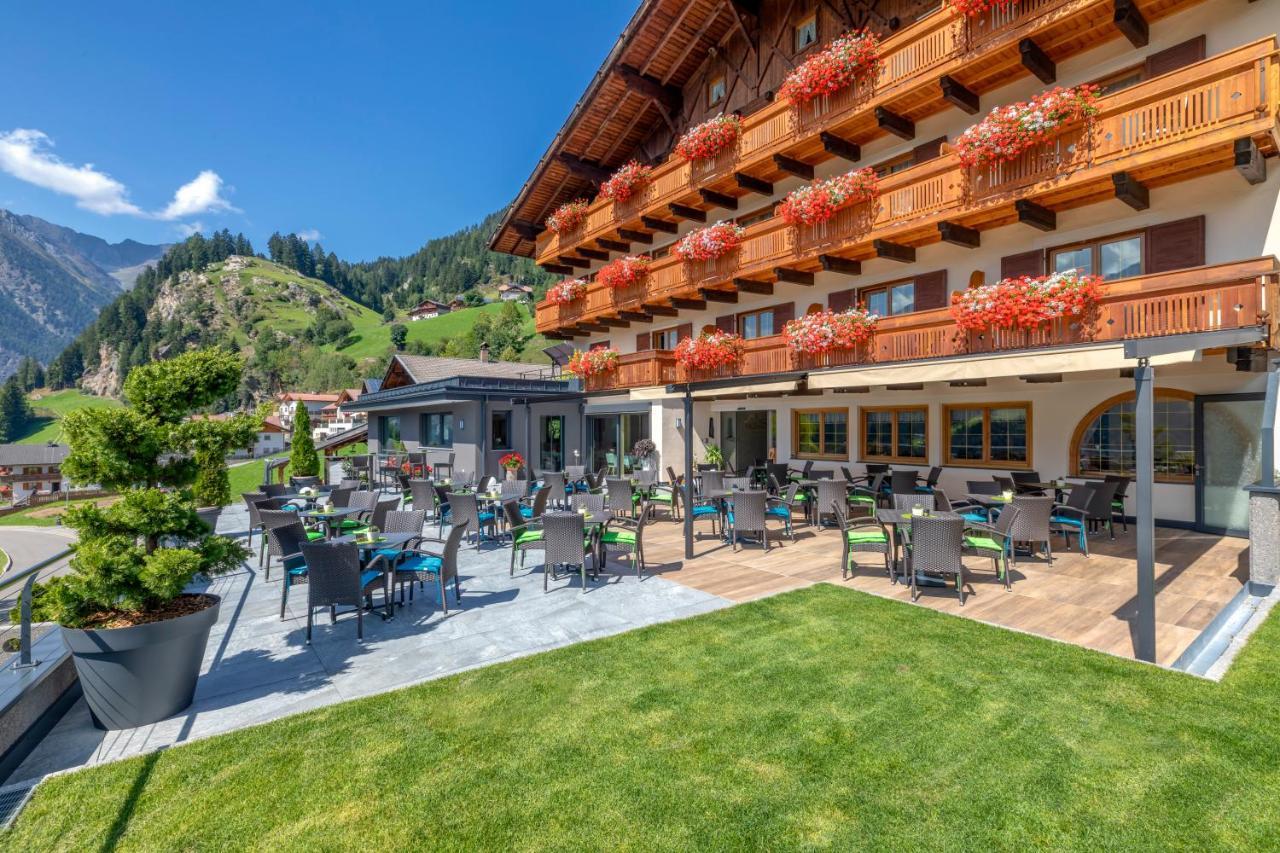 Hotel Kronhof Moos Exteriör bild